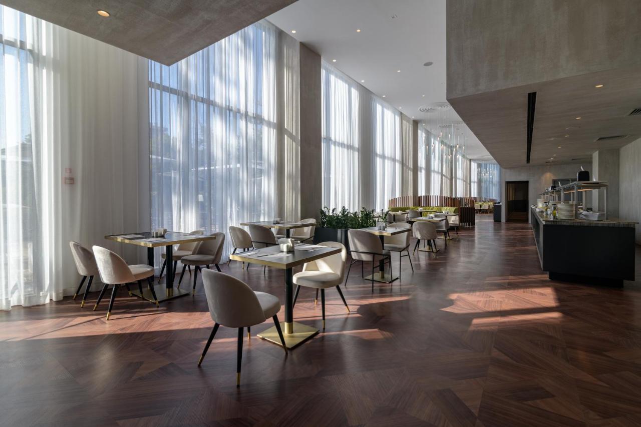 Ensana Aquahouse Hotel Saints Constantine and Helena Exterior photo The lounge at Terminal 1